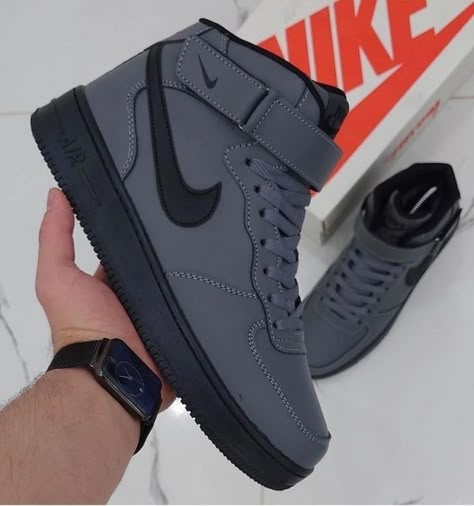 Trendy Sneakers